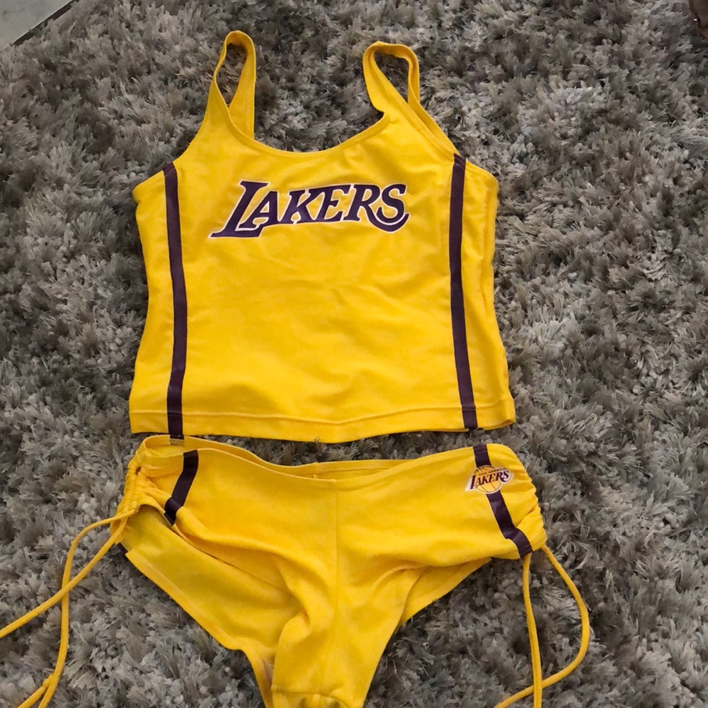 Beautiful Los Angeles Lakers bathing suit❤️